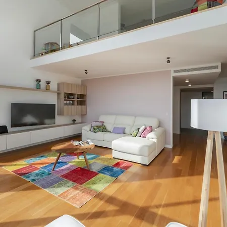 Quebradas By An Island