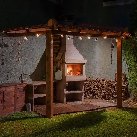 Willa Quebradas By An Island *