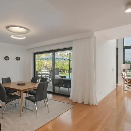 Quebradas By An Island Villa *