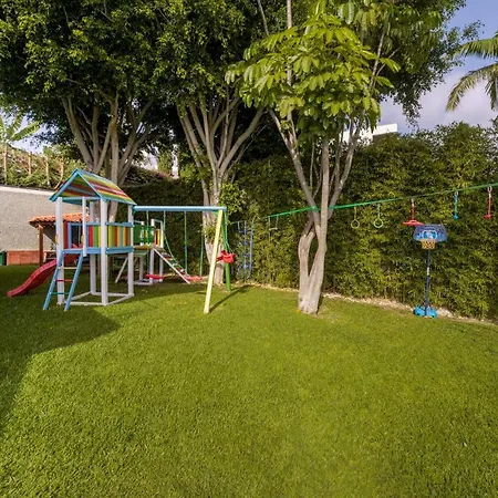 Quebradas By An Island Villa *