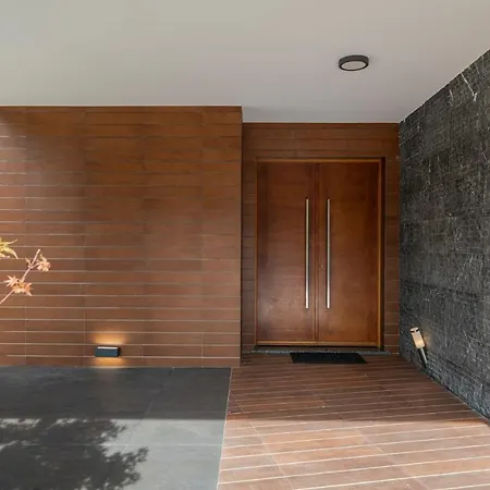 Villa Quebradas By An Island