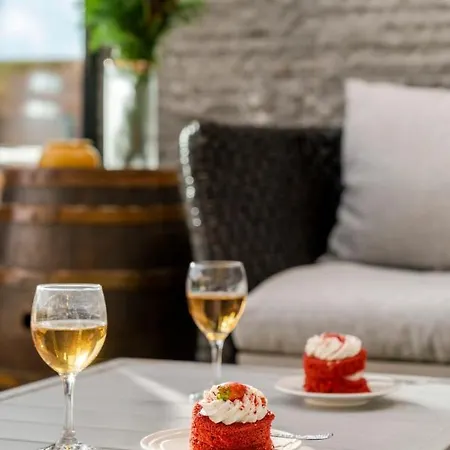 Quebradas By An Island *