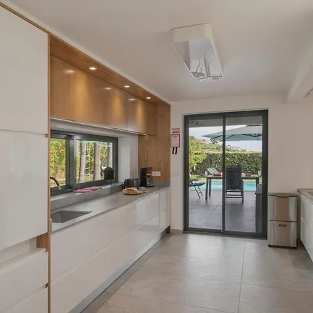 Quebradas By An Island Villa