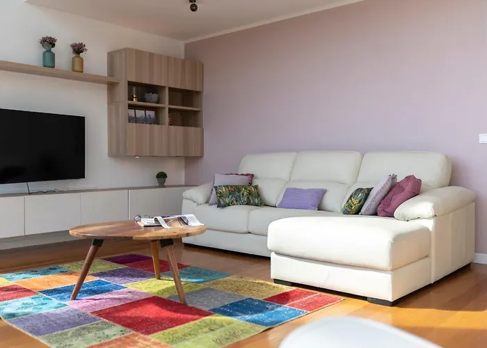 Vila Quebradas By An Island