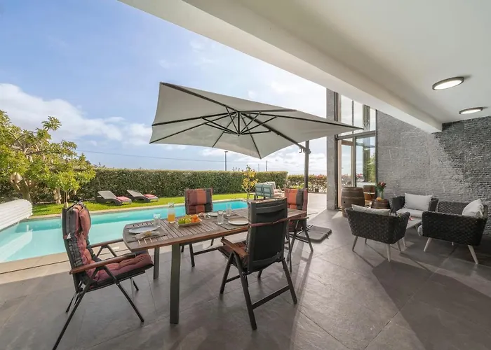 Villa Quebradas By An Island Funchal (Madeira)