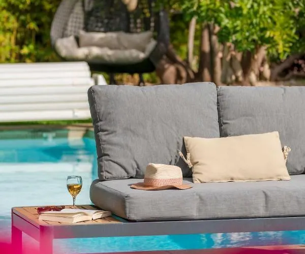 Quebradas By An Island Villa