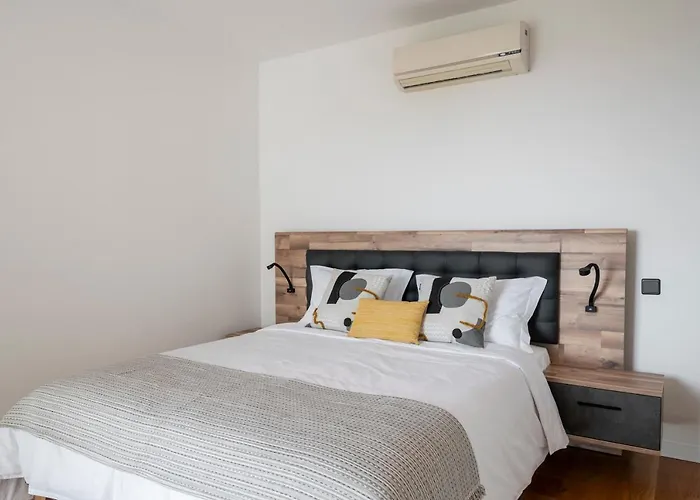 Quebradas By An Island