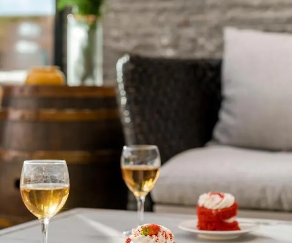 Quebradas By An Island *