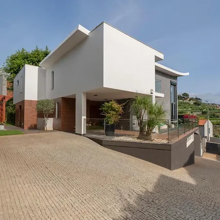 Quebradas By An Island Villa *