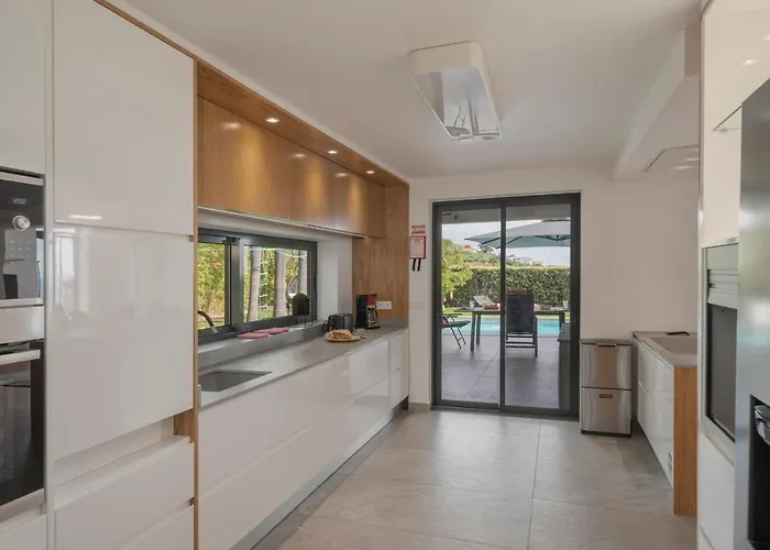 Quebradas By An Island Villa